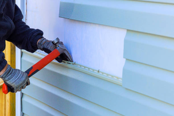 Reliable Vinyl Siding contractor in Farmington, IL by Squared Siding